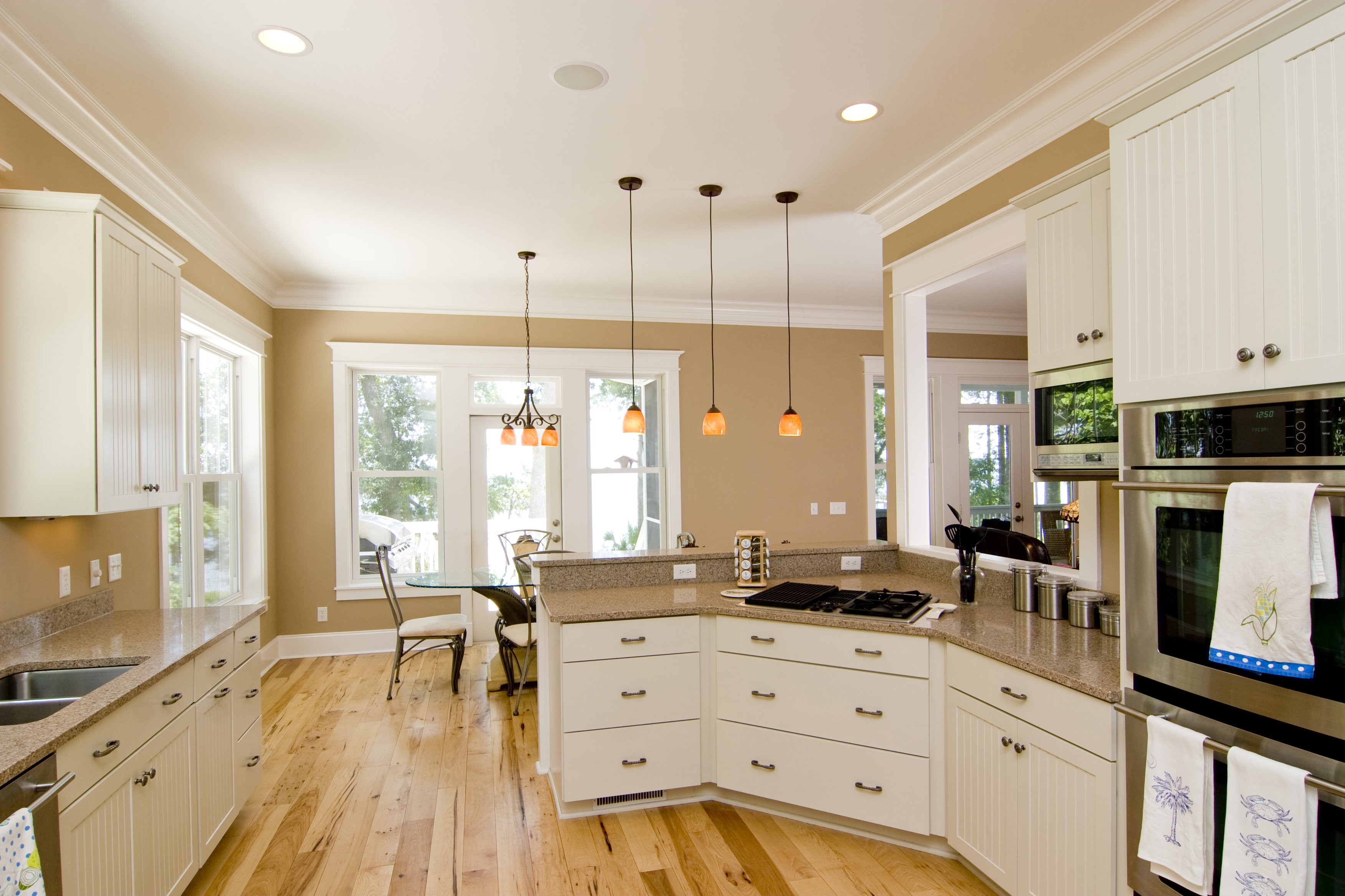 Knowing About Different Kitchen Layouts and Choosing the Best One
