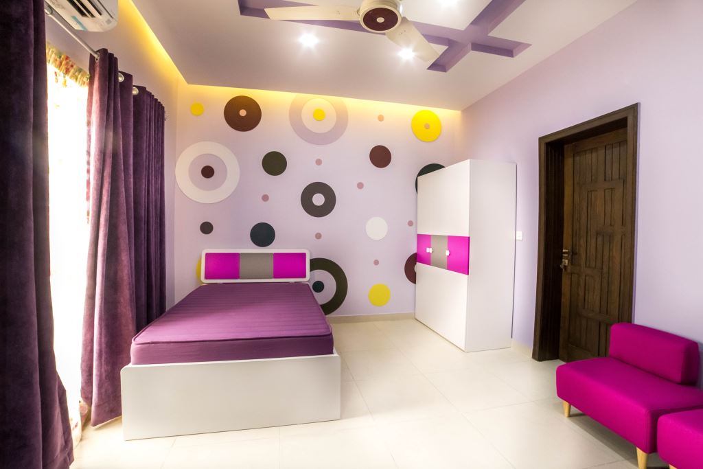 purple-circles-child-room-design